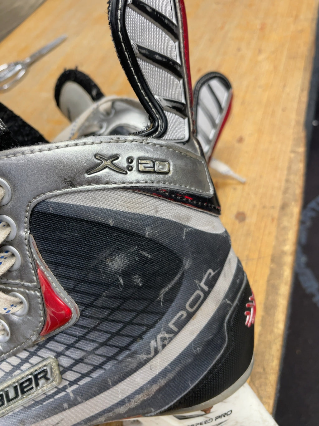Bauer Vapor X:20 Size 5.5 D Hockey Skates