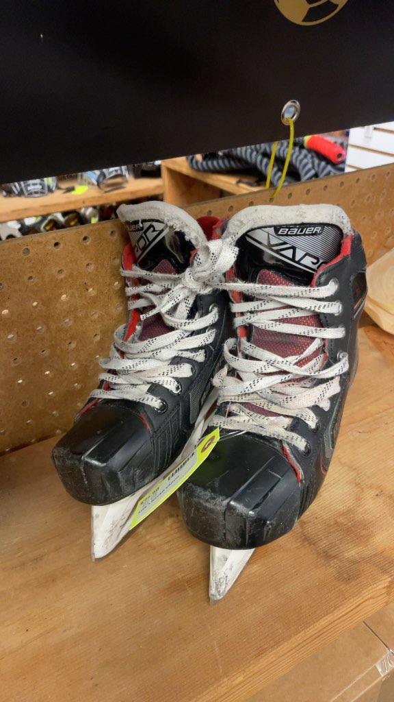 Bauer Vapor X2.7 Hockey Skates - Size 3