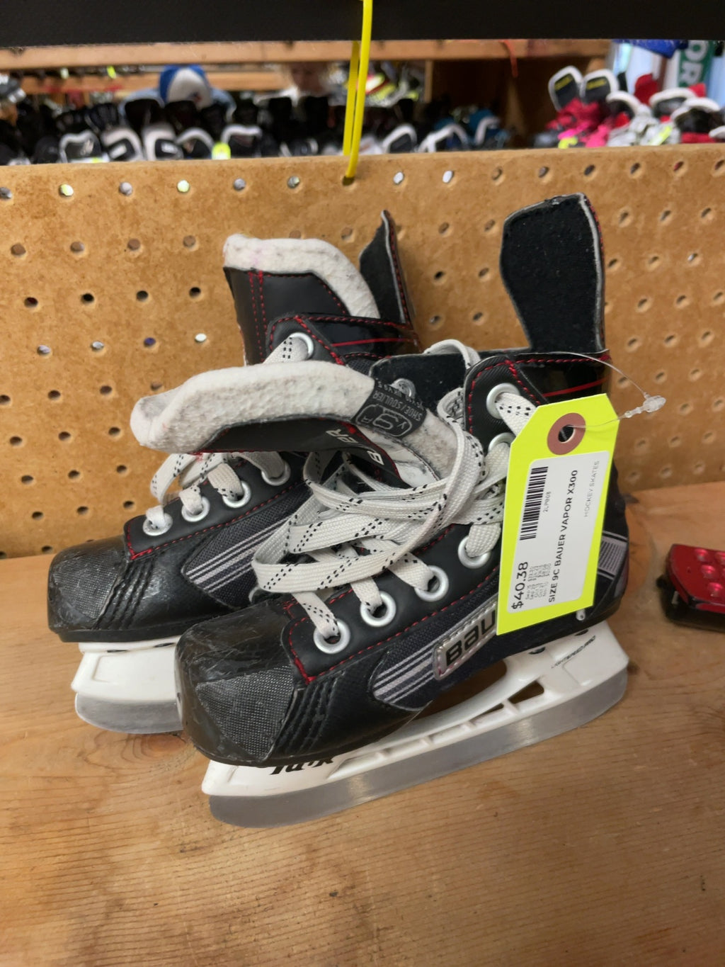 Bauer Vapor X300 Size 9C Hockey Skates
