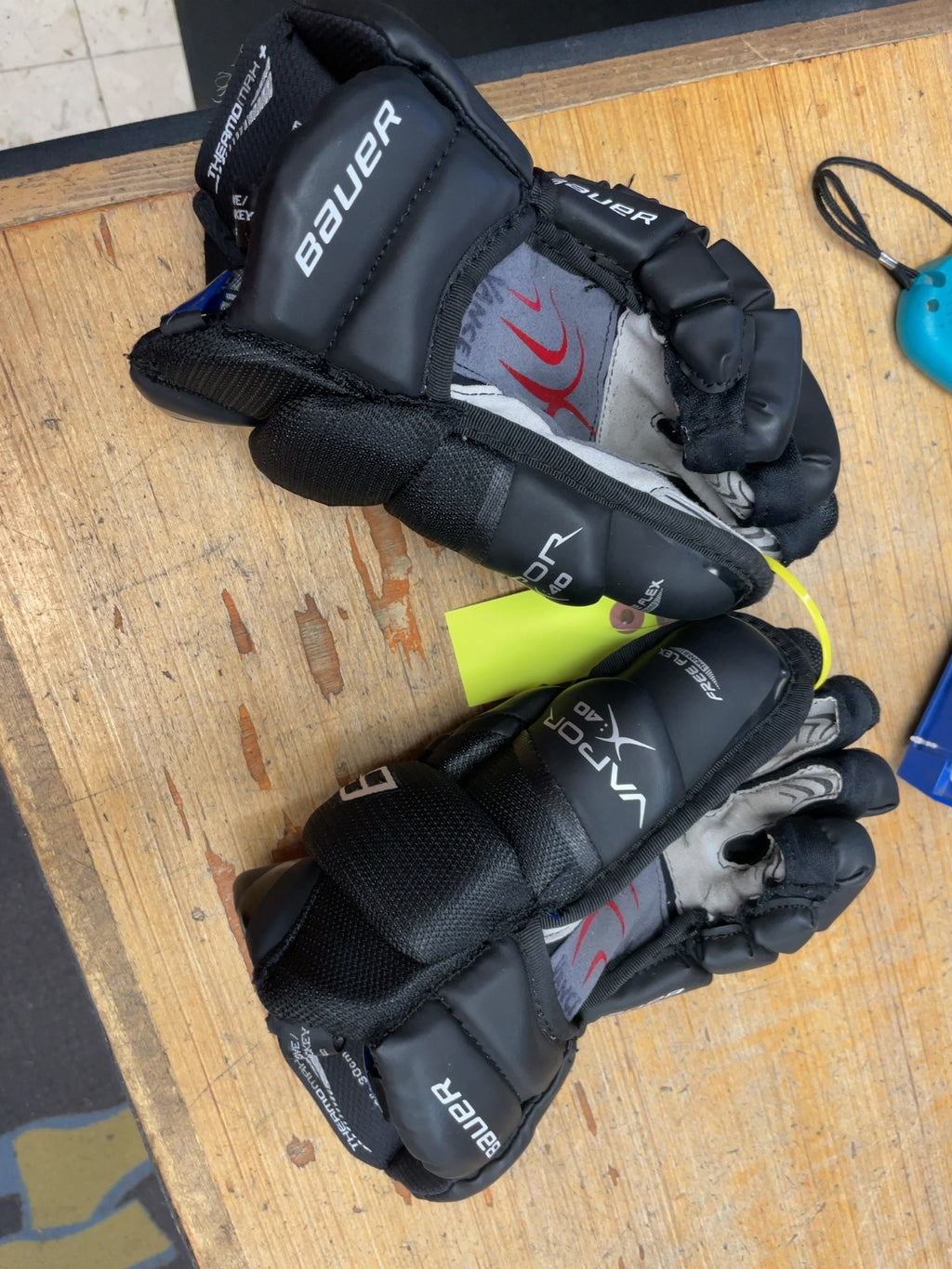 Bauer Vapor X40 12" Hockey Gloves