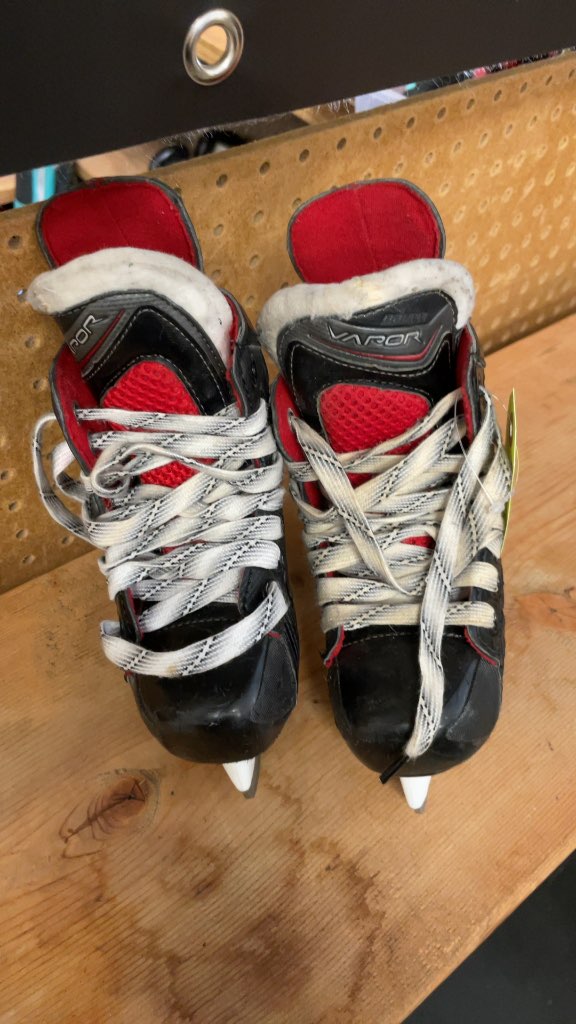 Bauer Vapor X500 Hockey Skates Size 10C