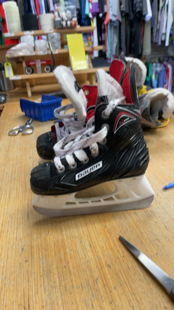 Bauer Vapor X500 Hockey Skates - Size 9C
