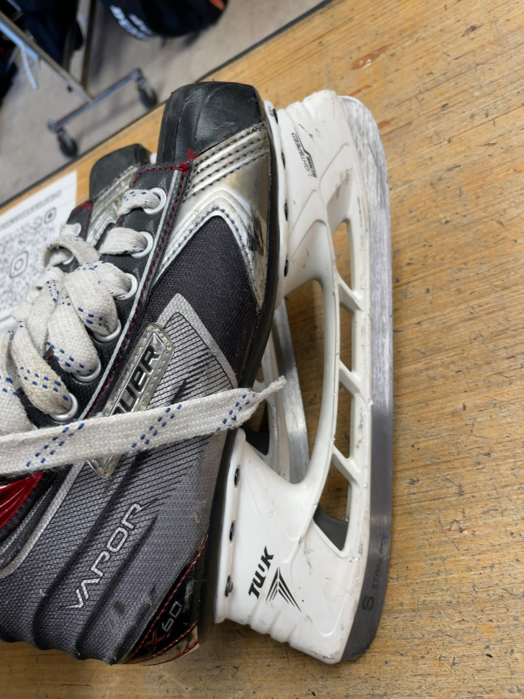 Bauer Vapor X60 Size 6 Ice Hockey Skates