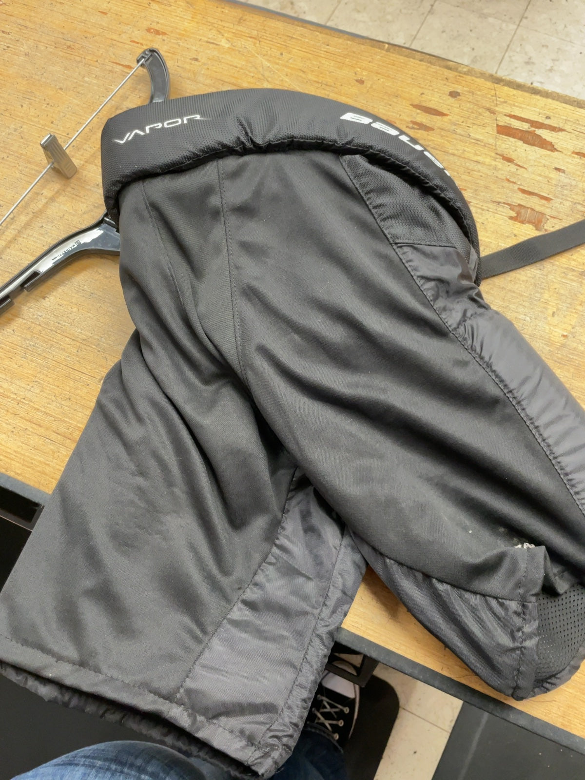 Bauer Vapor XLTX Junior Medium Hockey Pants