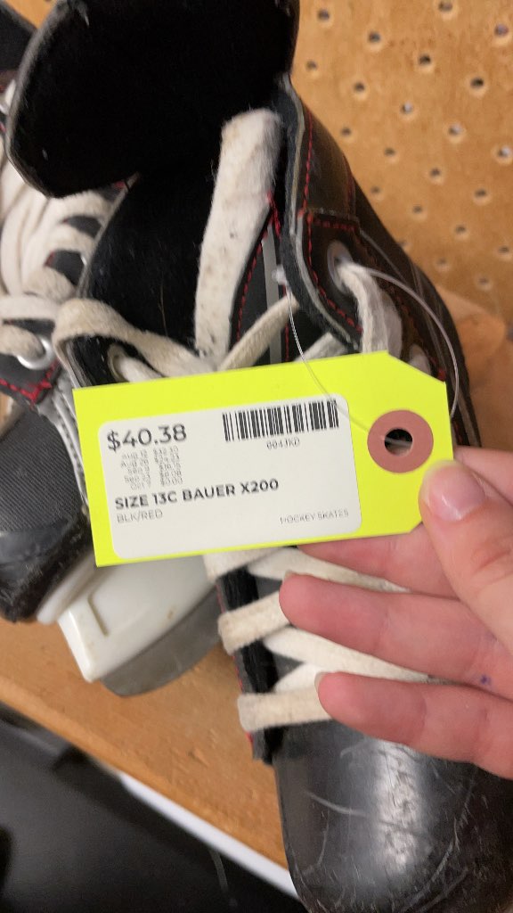 Bauer X200 Hockey Skates - Size 13C