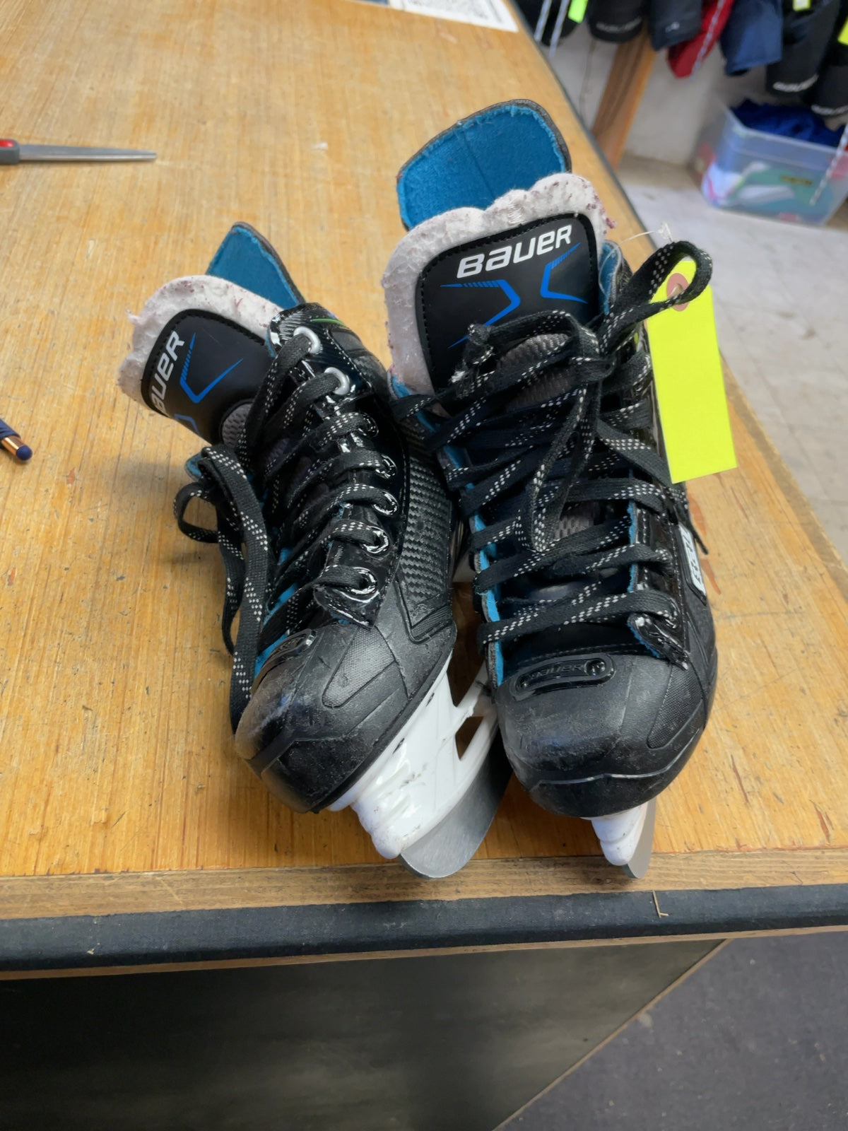 Bauer XLP Size 12C Hockey Skates