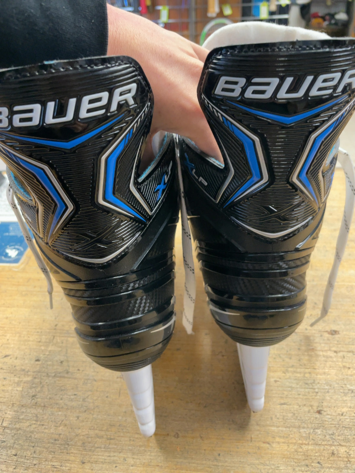 Bauer XLP Size 8 Hockey Skates