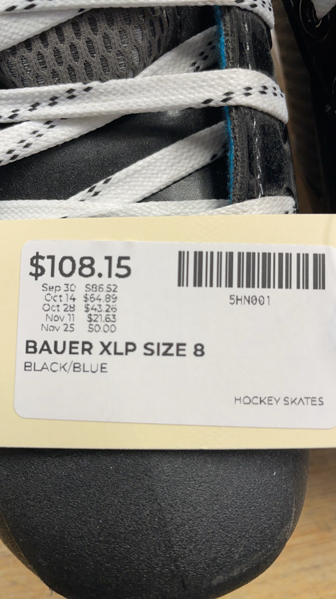 Bauer XLP Size 8 Hockey Skates