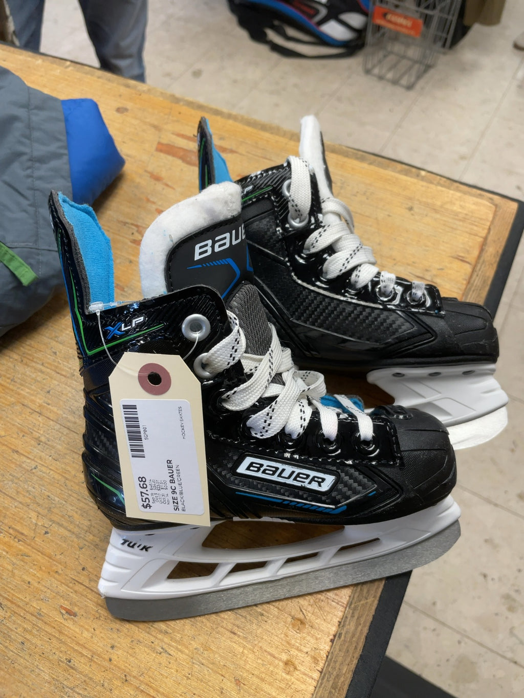 Bauer XLP Size 9C Hockey Skates