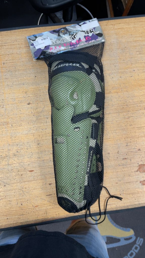 Beastgear Barebacks Biking Shin Pads - Small