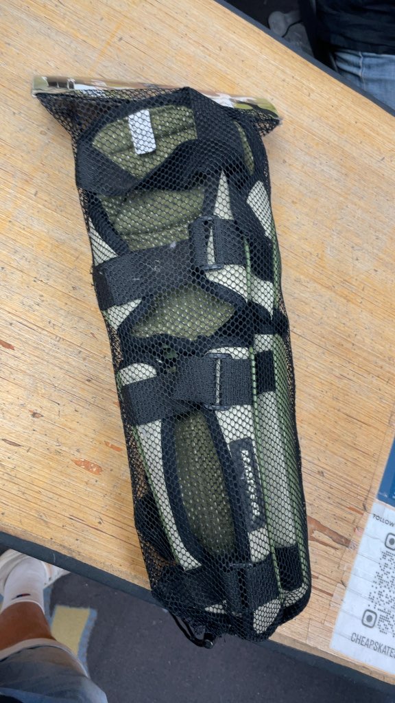 Beastgear Barebacks Biking Shin Pads - Small