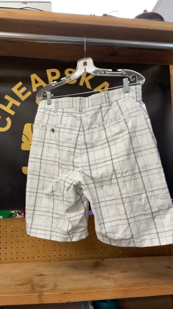 Ben Hogan White Plaid Golf Shorts - Size 32