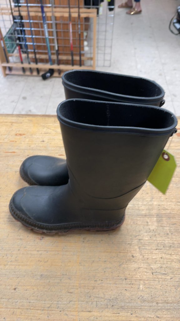 Black Rubber Rain Boots - Size 3
