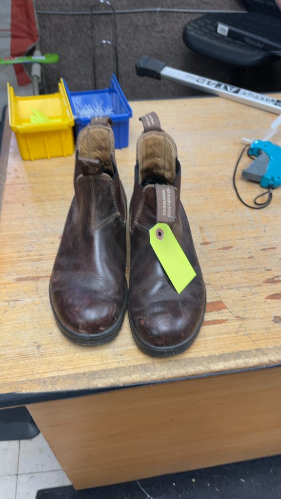 Blundstone Brown Chelsea Boots Size 5.5