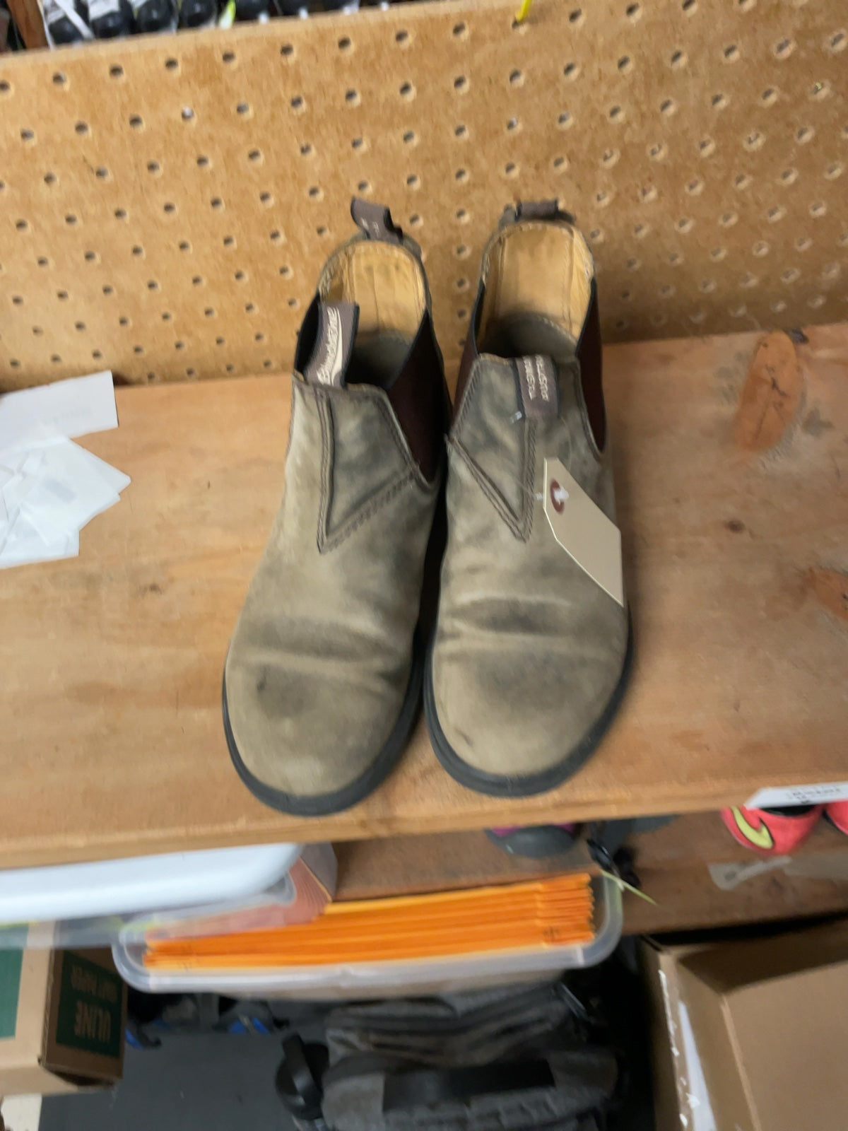 Blundstone Chelsea Boots Size 3 Brown Nubuck