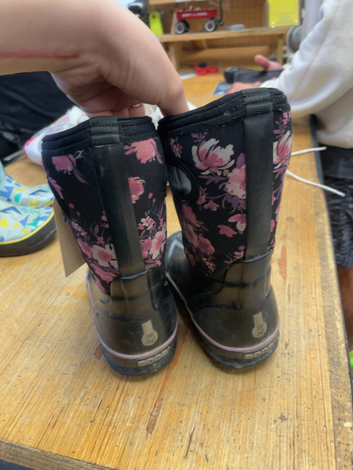 Bogs Rain Boots 12C Black/Pink Floral