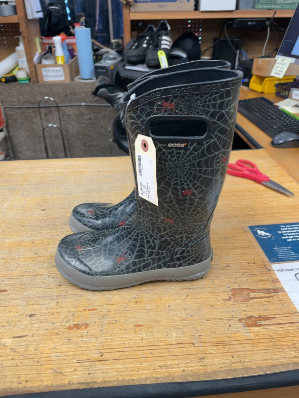 Bogs Rain Boots Size 5 US Spider Web Pattern