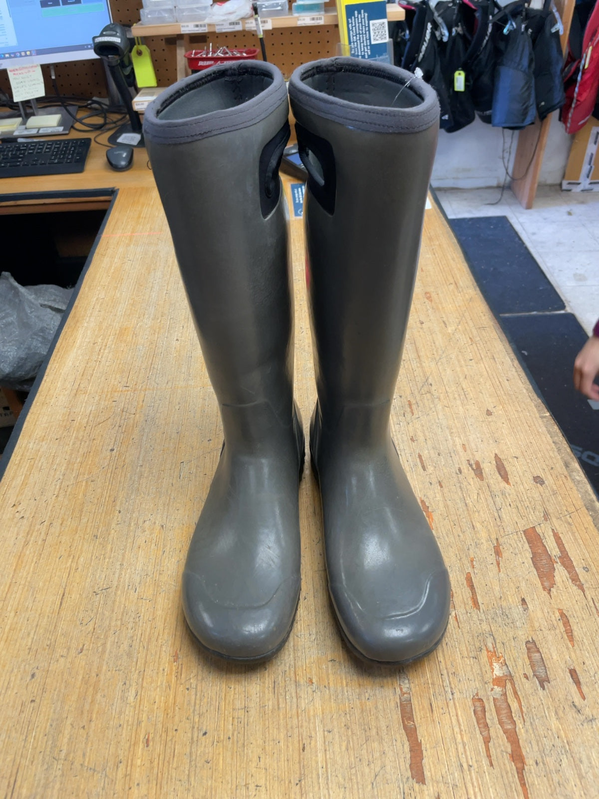 Bogs Tall Rain Boots Size 11 Grey