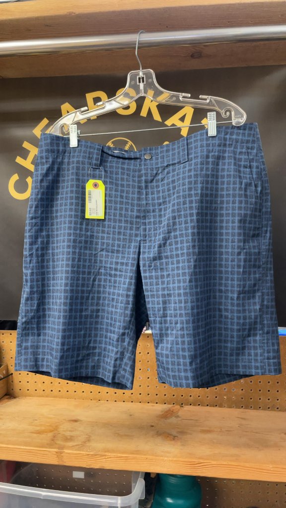 Callaway Blue Plaid Golf Shorts - Size 38