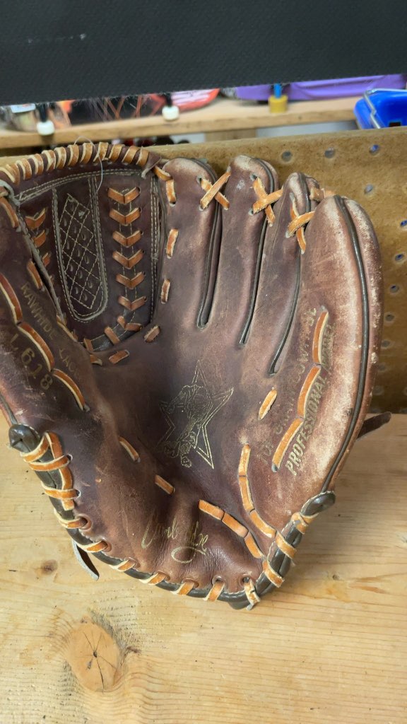 Cambridge 11" Left Hand Throw Baseball Glove