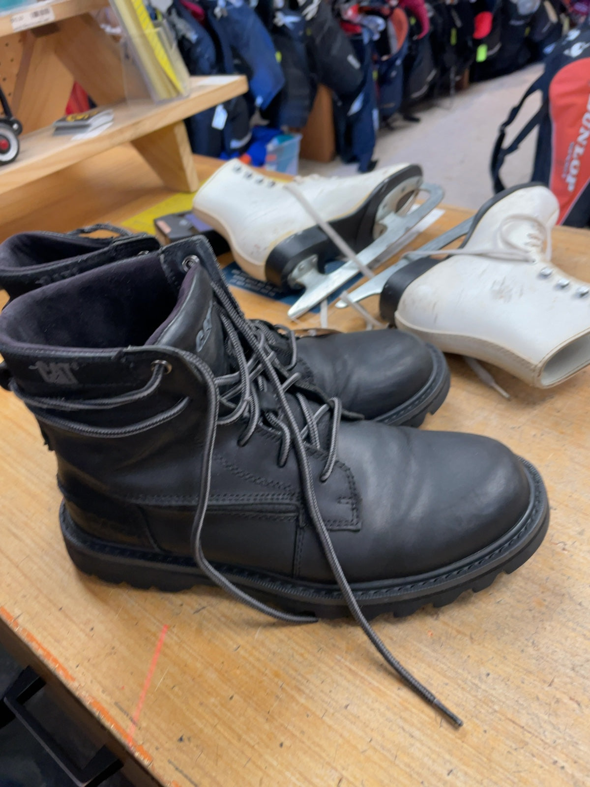 CAT Hiking Boots Size 8 Black