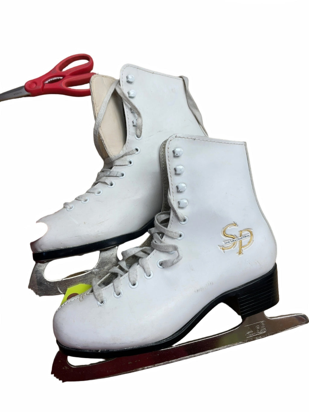 CCM 30 Size 9 Figure Skates