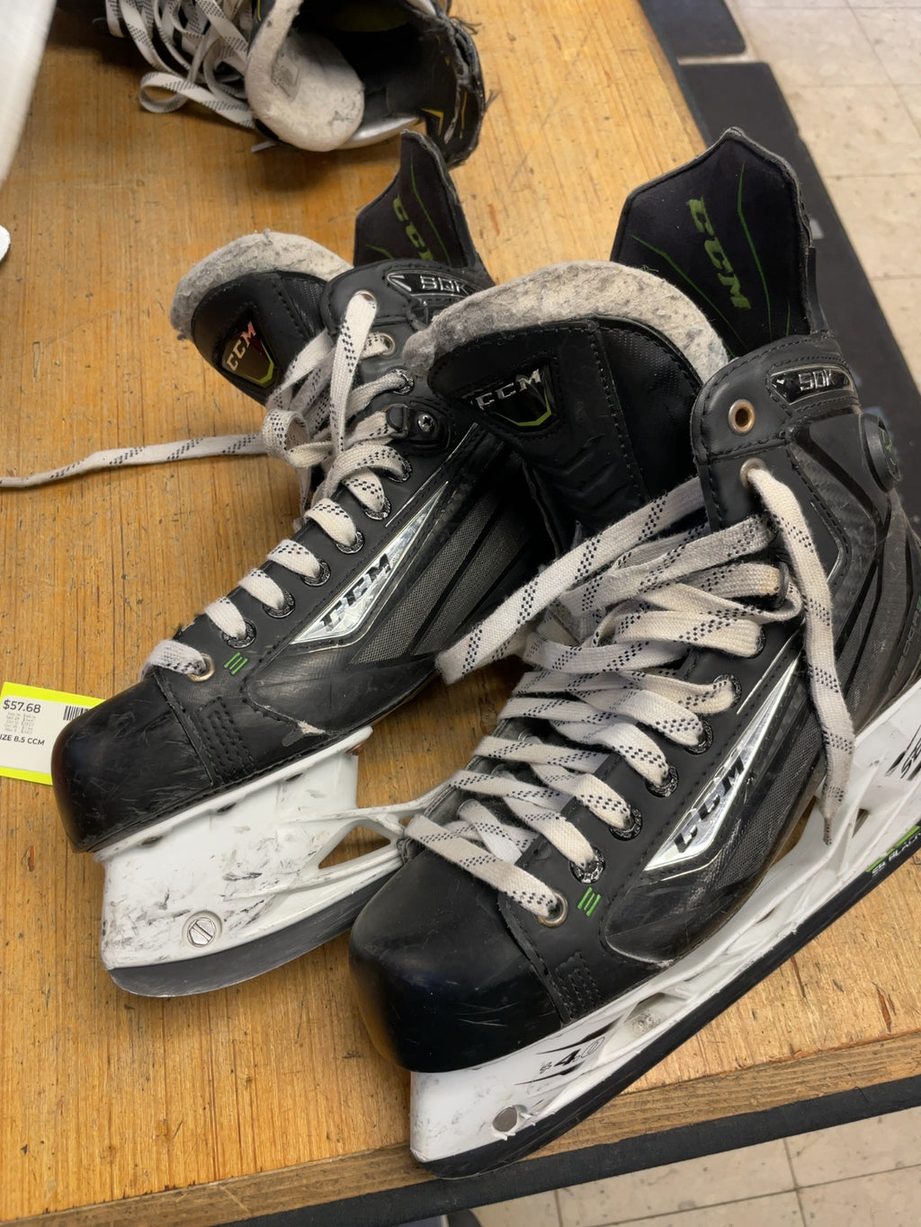 CCM 50K Size 8.5 Hockey Skates