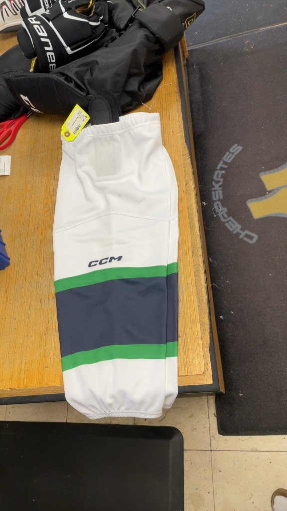 CCM Adult S/M Hockey Socks