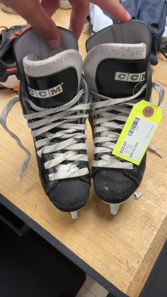 CCM Champion 90 Hockey Skates Size 11C