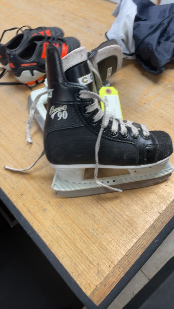 CCM Champion 90 Hockey Skates Size 11C