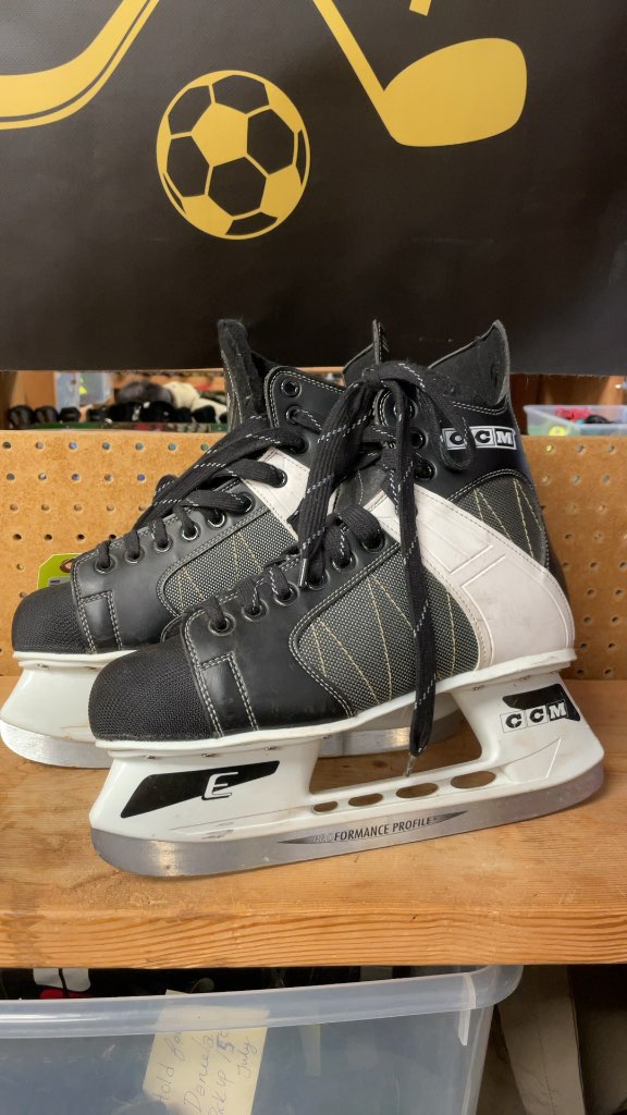 CCM Intruder 55 Hockey Skates - Size 10