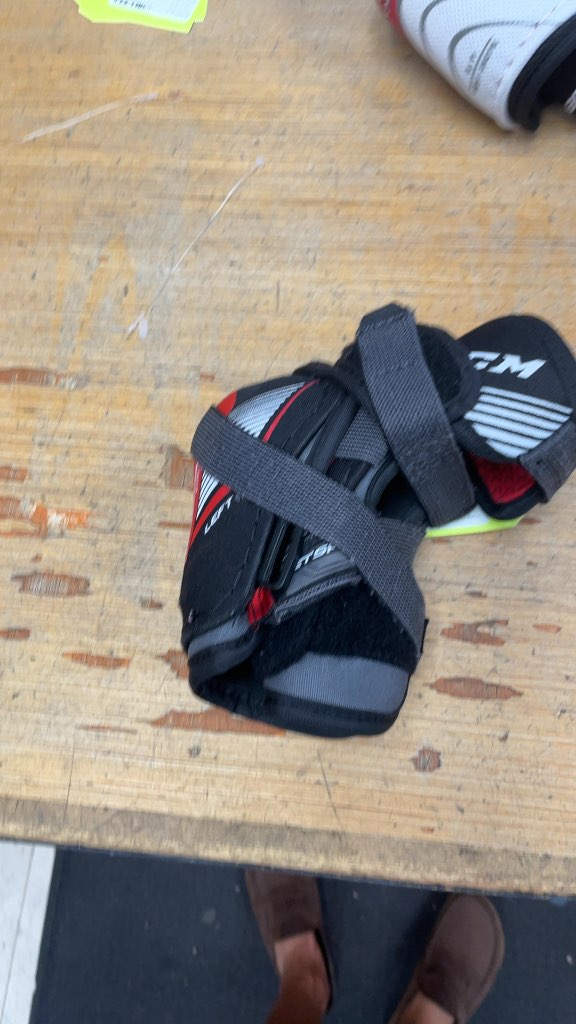 CCM Jetspeed FT1 Youth Large Hockey Elbow Pads