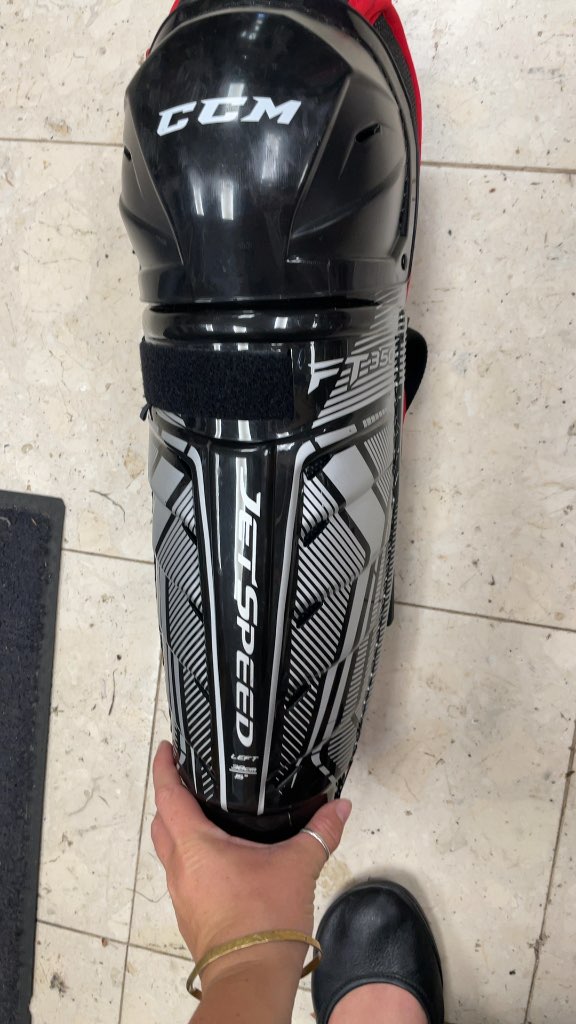 CCM JetSpeed FT350 Hockey Shin Pads - 15"