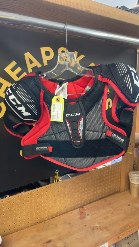 CCM JetSpeed FT350 Junior Hockey Shoulder Pads