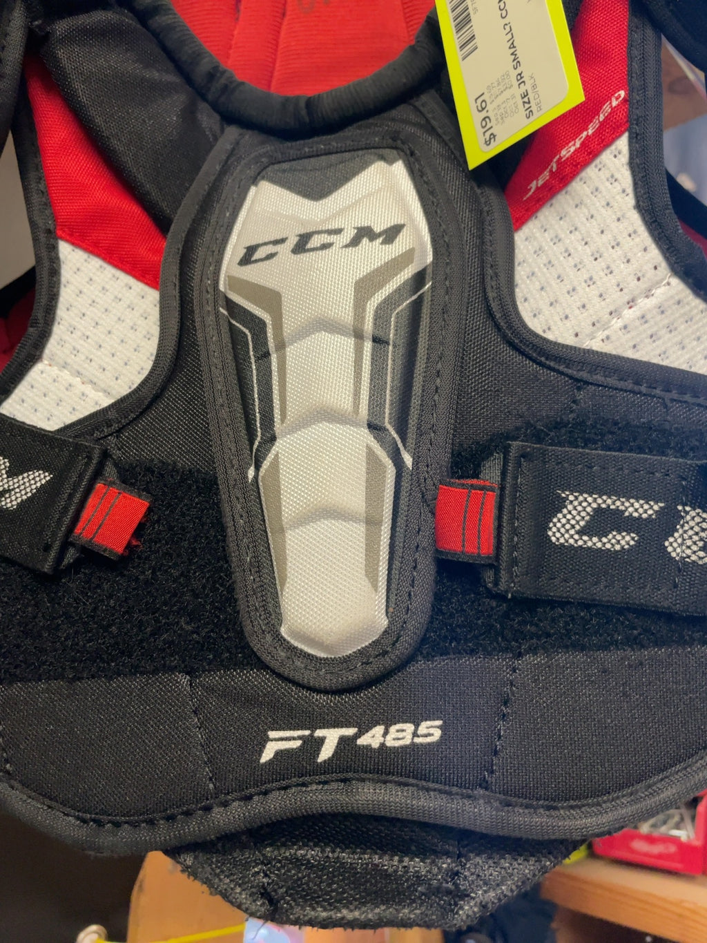 CCM JetSpeed FT485 Junior Hockey Shoulder Pads