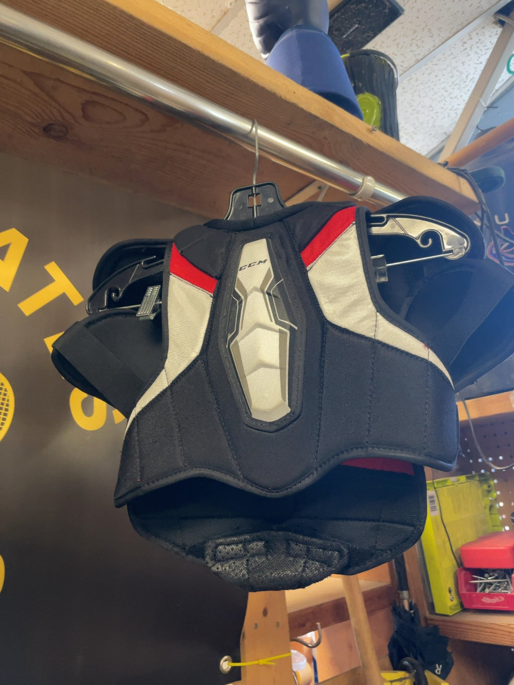 CCM JetSpeed FT485 Junior Hockey Shoulder Pads