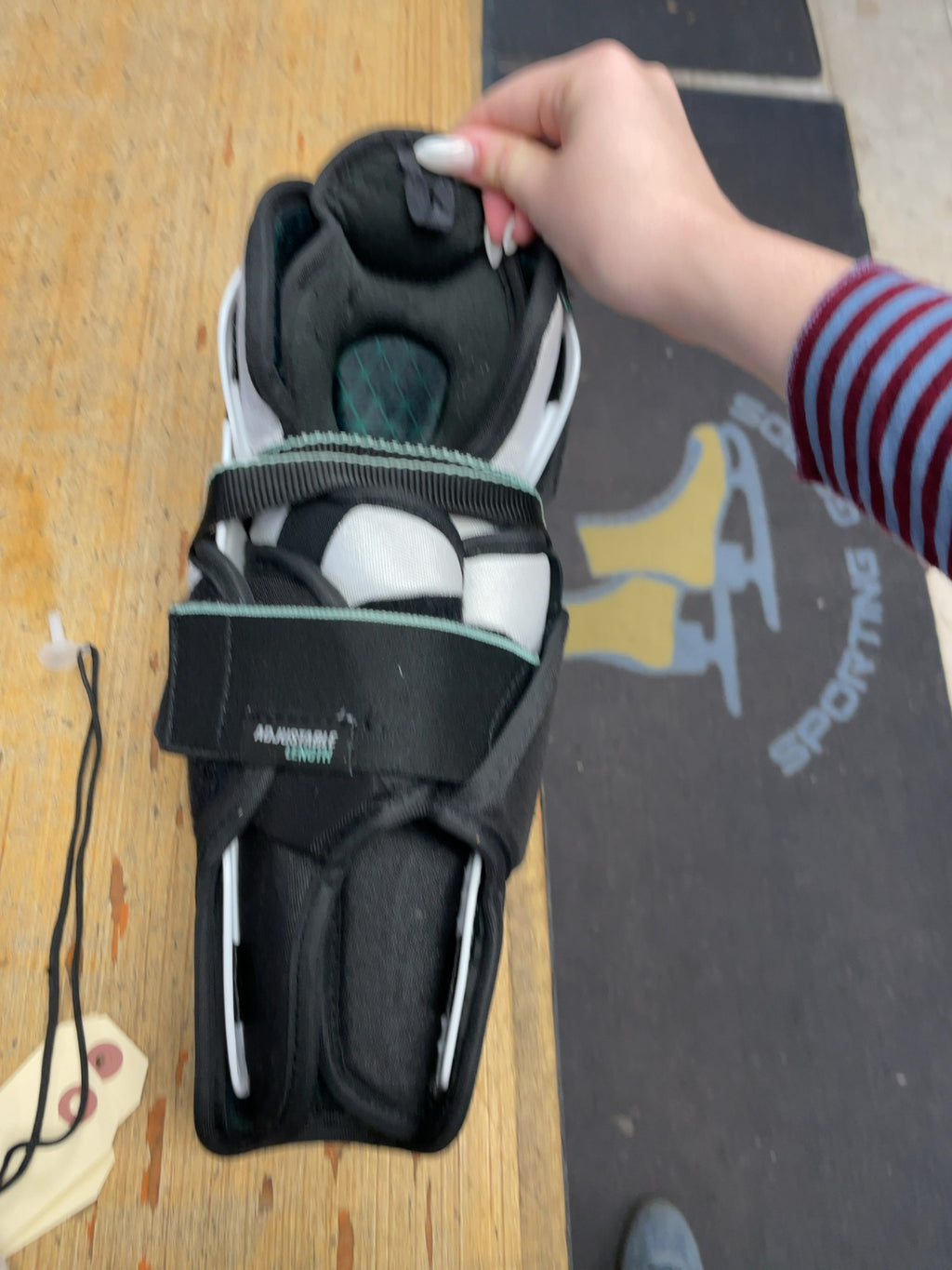 CCM Jetspeed FTW 11" Hockey Shin Pads