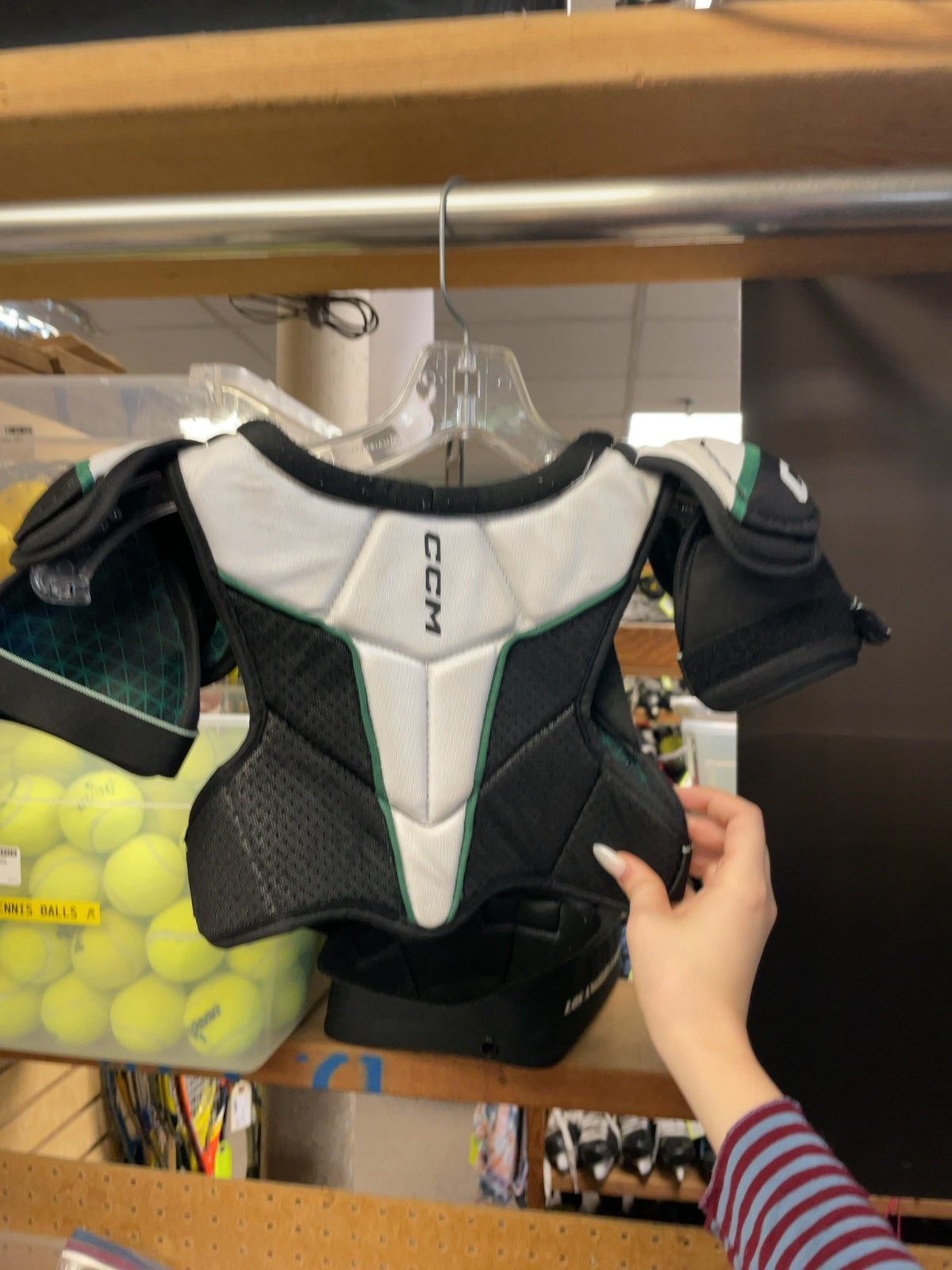 CCM JetSpeed FTW JR Small Hockey Shoulder Pads