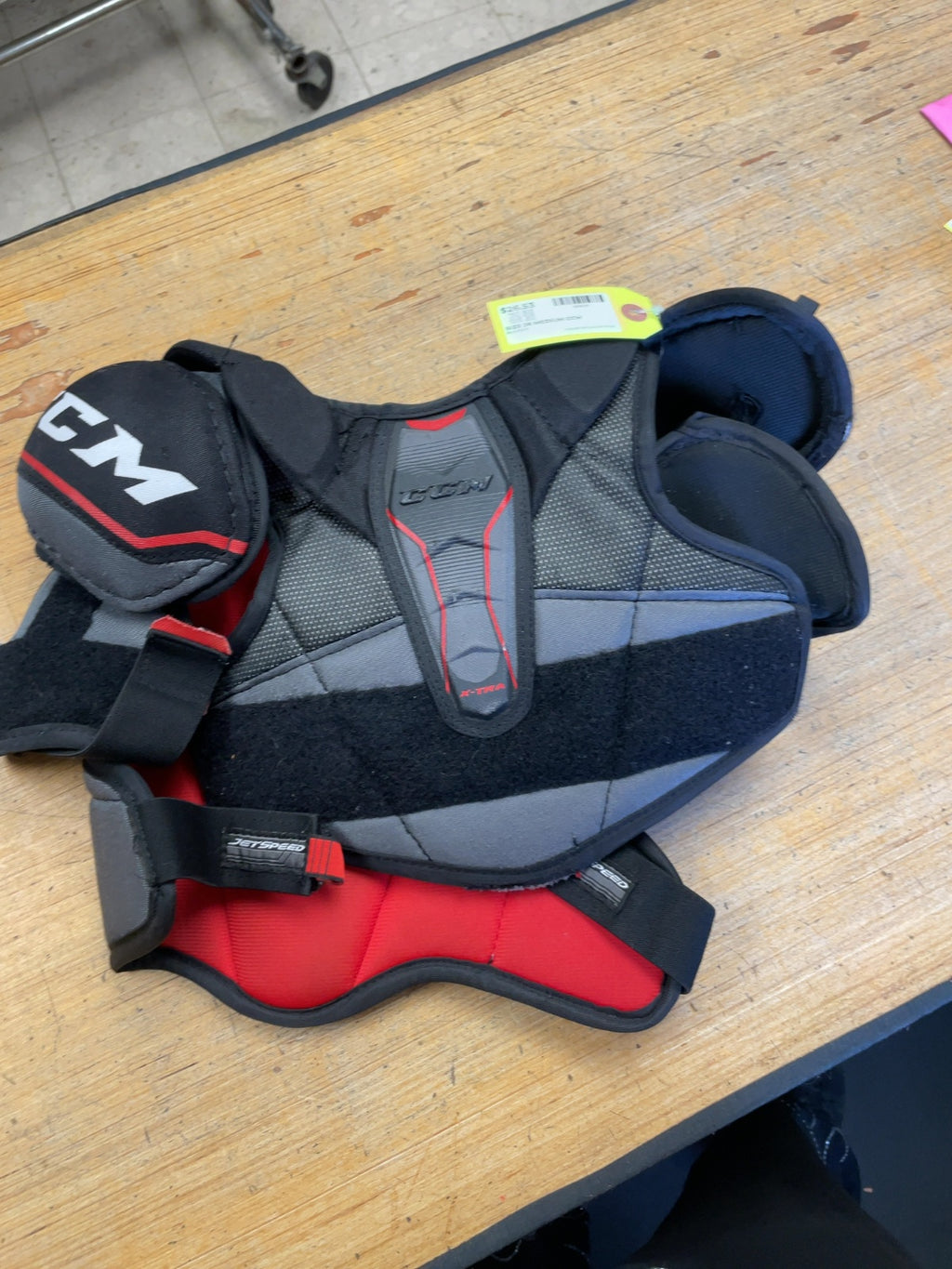 CCM JetSpeed Junior Medium Hockey Shoulder Pads