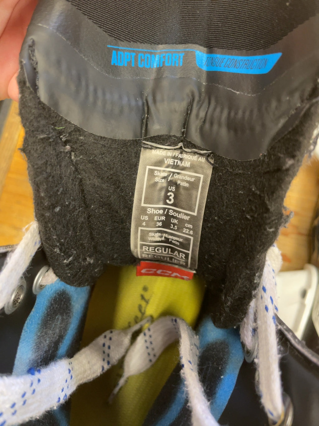 CCM JetSpeed Size 3 Hockey Skates
