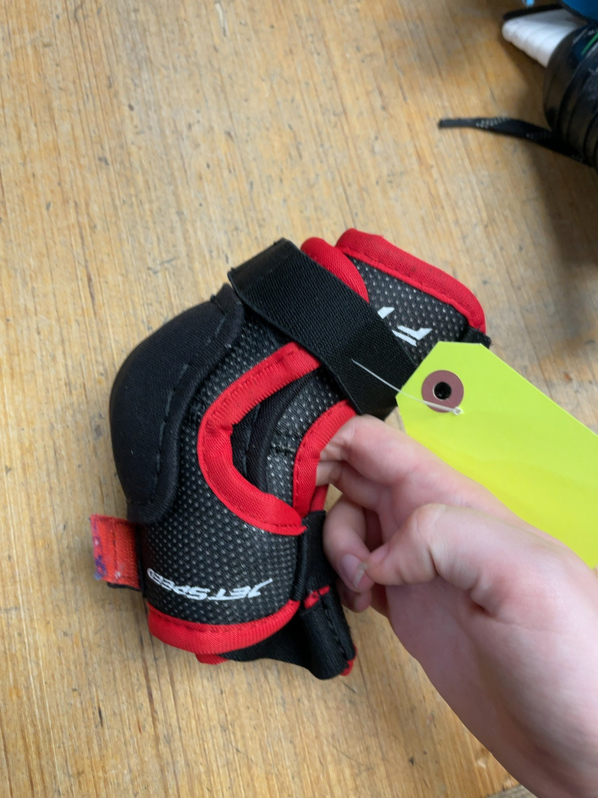 CCM JetSpeed YT Small Hockey Elbow Pads
