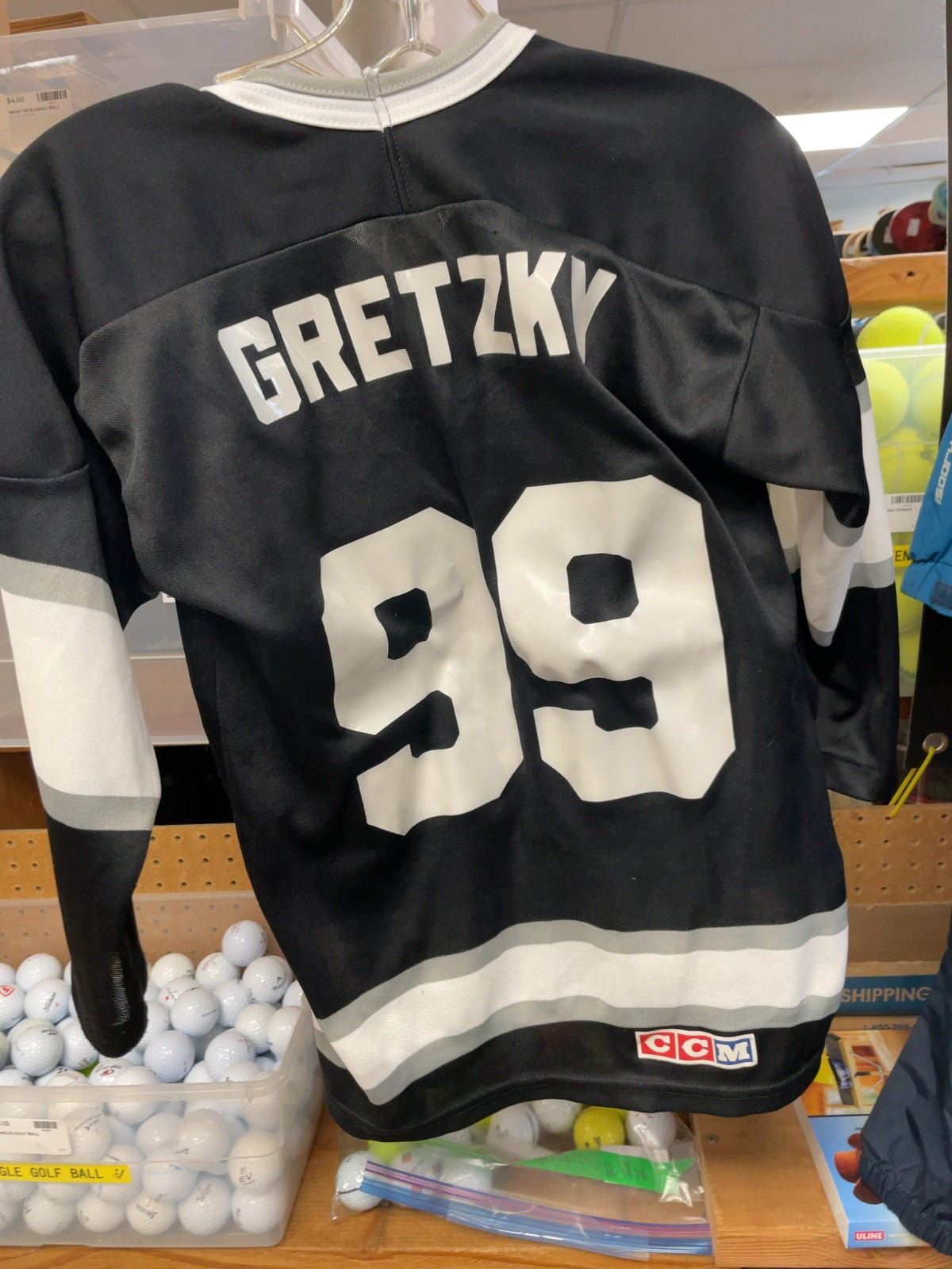 CCM Los Angeles Kings Gretzky #99 JR 6 Hockey Jersey