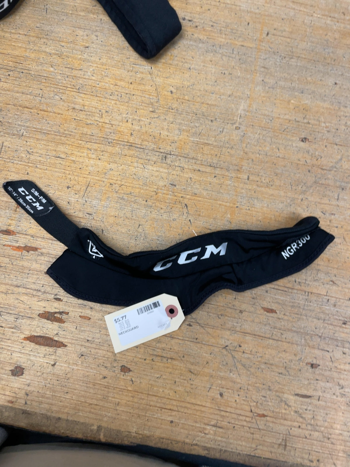 CCM NGR300 S/M Neck Guard