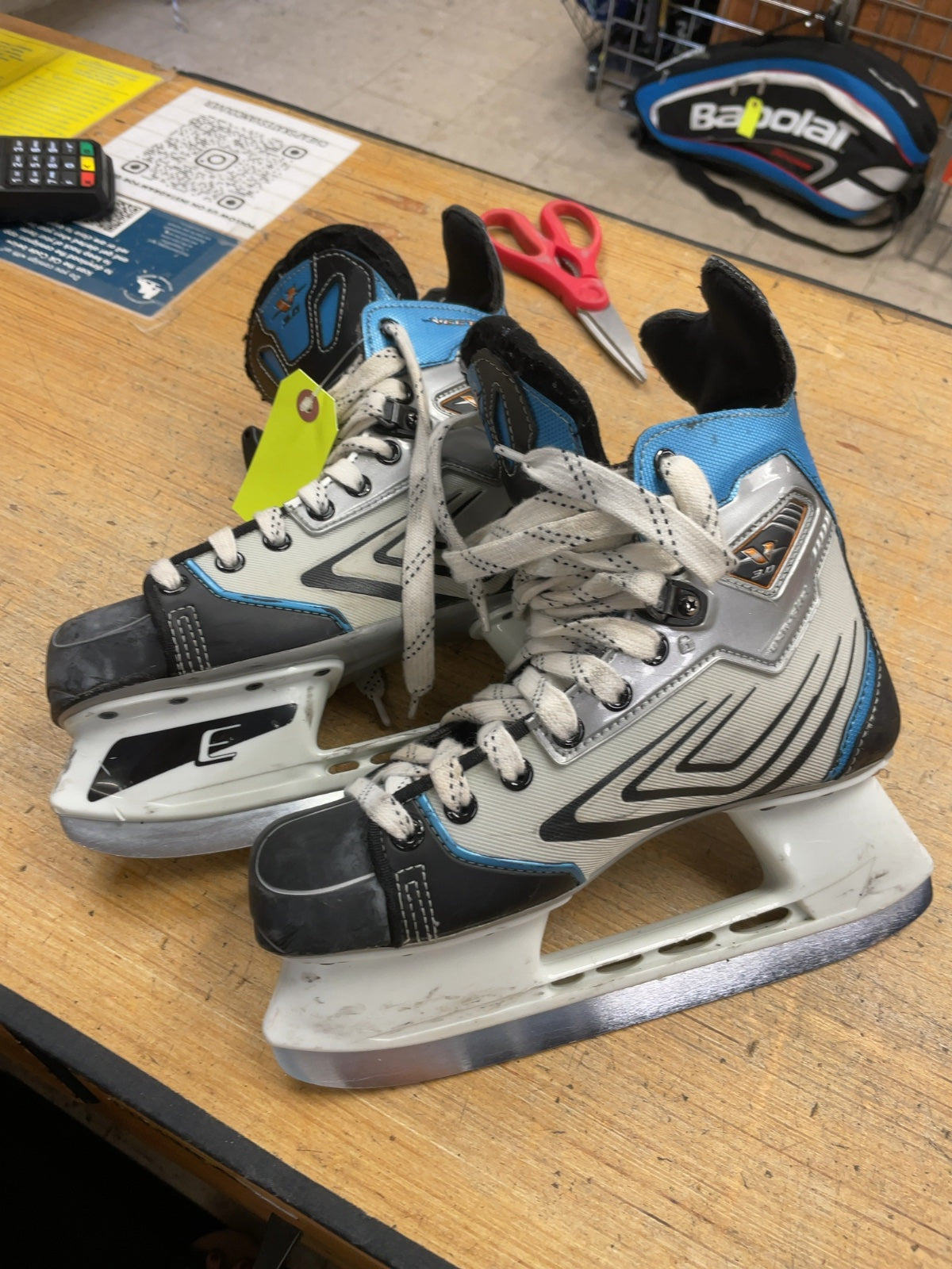 CCM Proformance V 3.0 Size 5.5 Hockey Skates