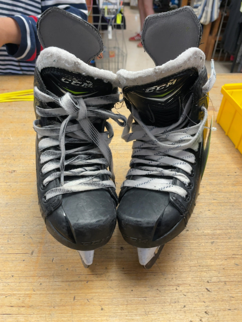 CCM Ribcor 70K Hockey Skates Size 13.5C