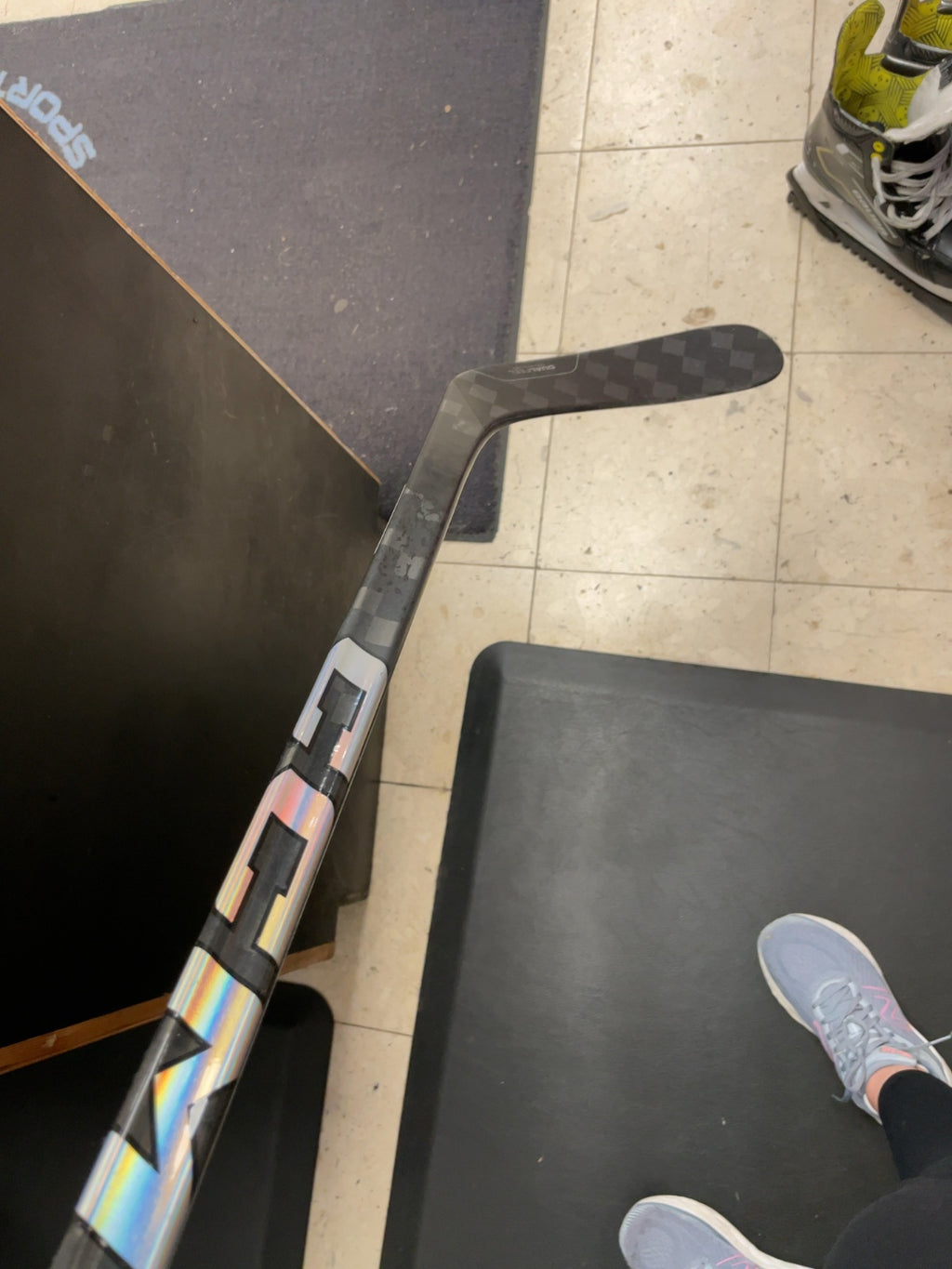 CCM Ribcor Trigger 9 Pro Hockey Stick - RH