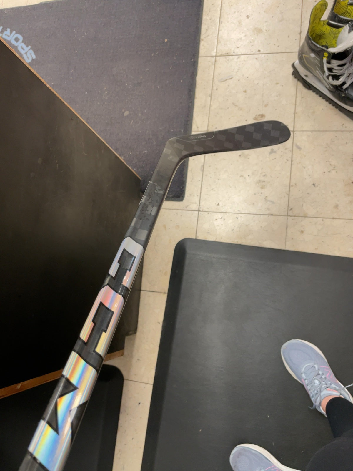 CCM Ribcor Trigger 9 Pro Hockey Stick - RH