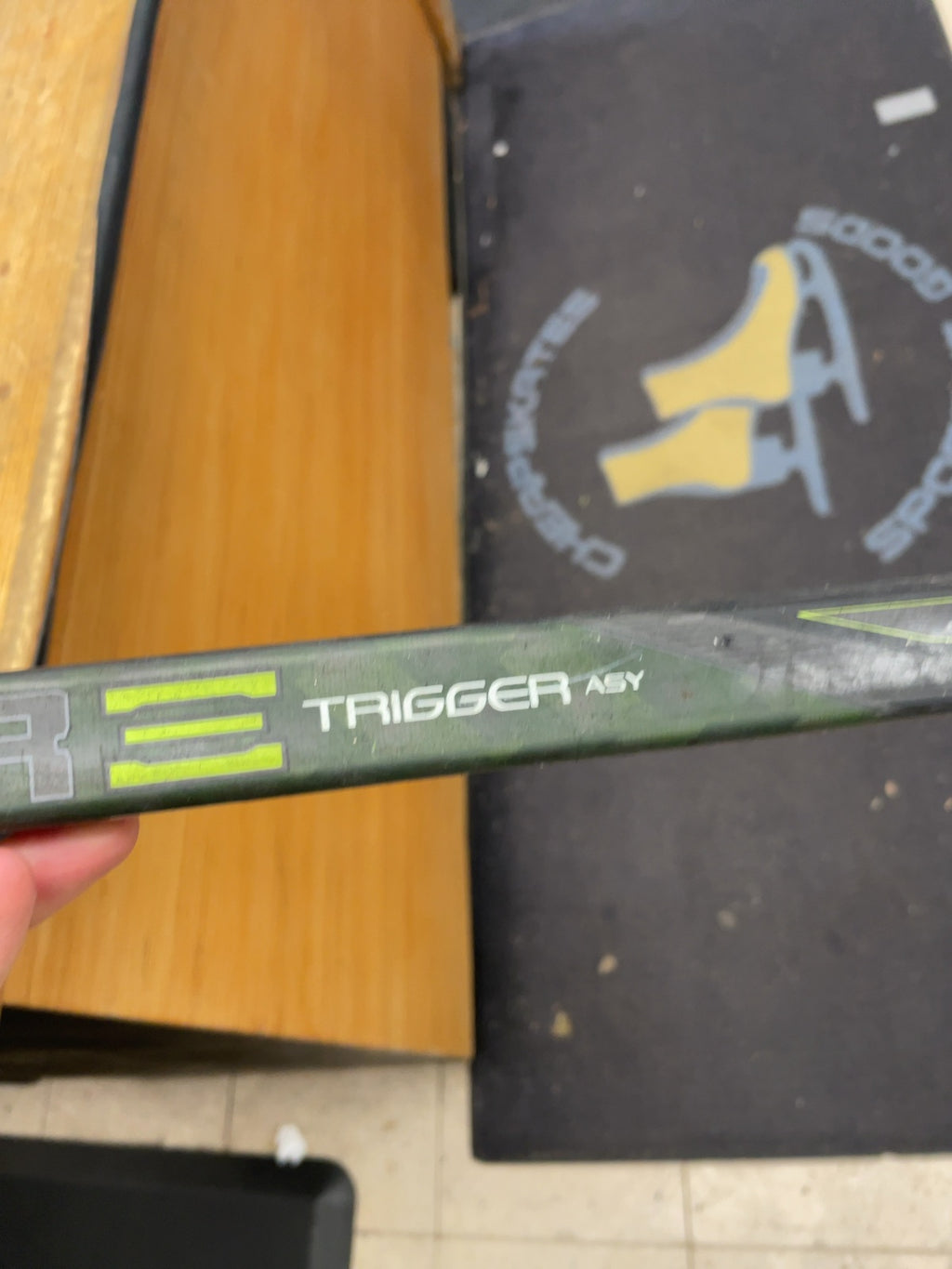 CCM Ribcore Trigger ASY 85 Flex Right Hand Hockey Stick