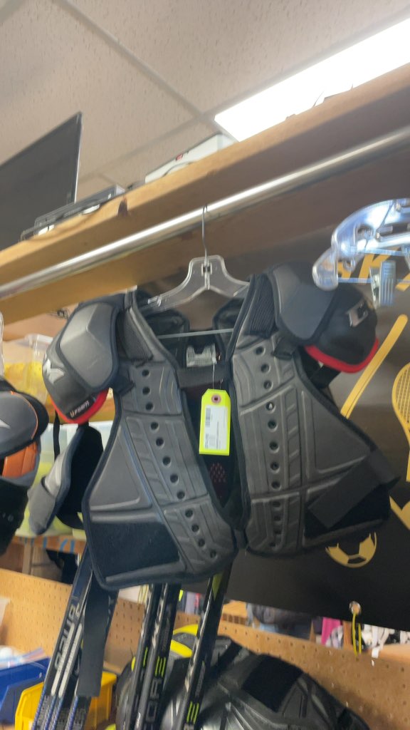 CCM Senior Large Hockey Shoulder Pads - Black/Red