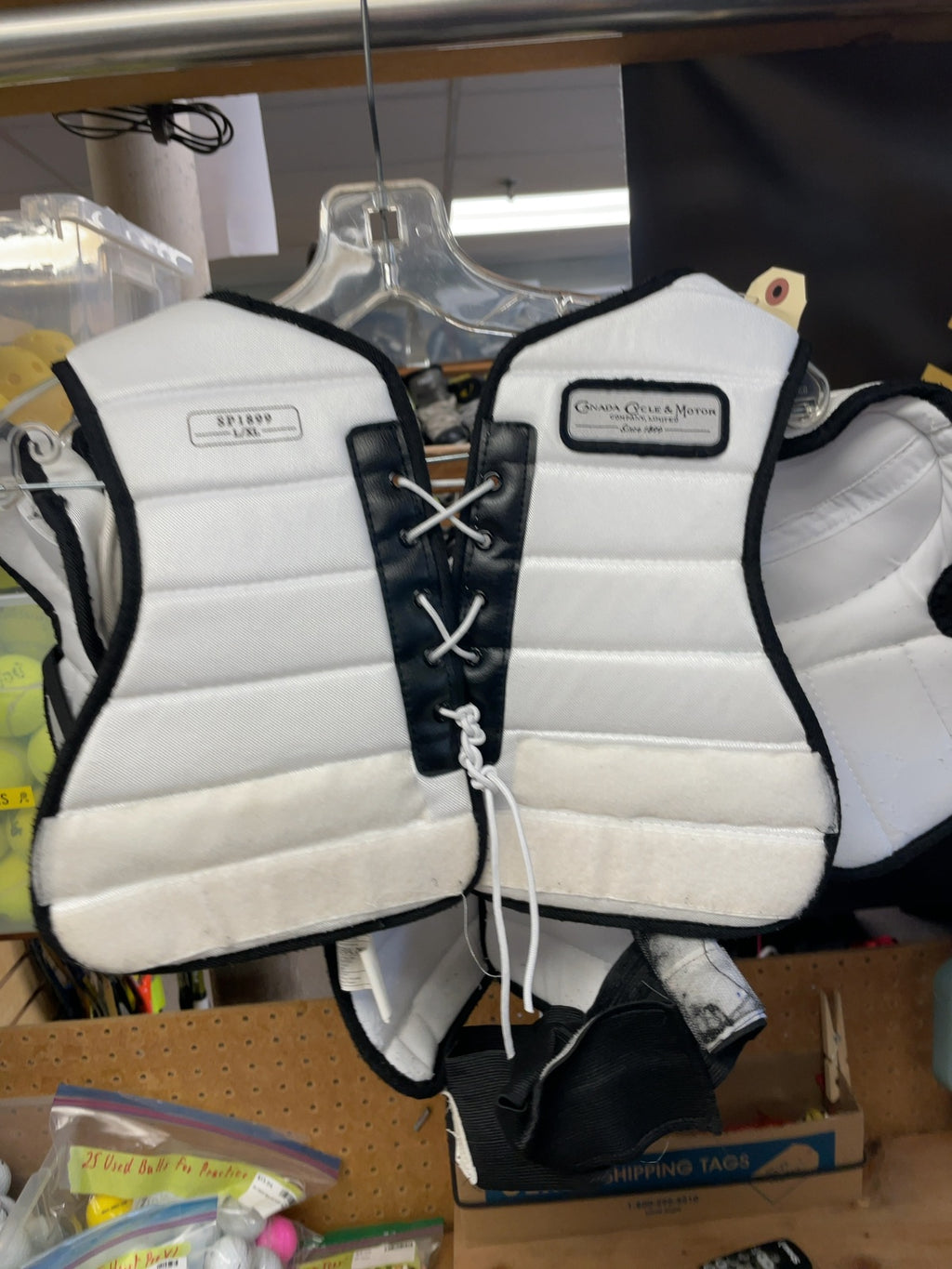 CCM SP1899 SR L/XL Hockey Shoulder Pads